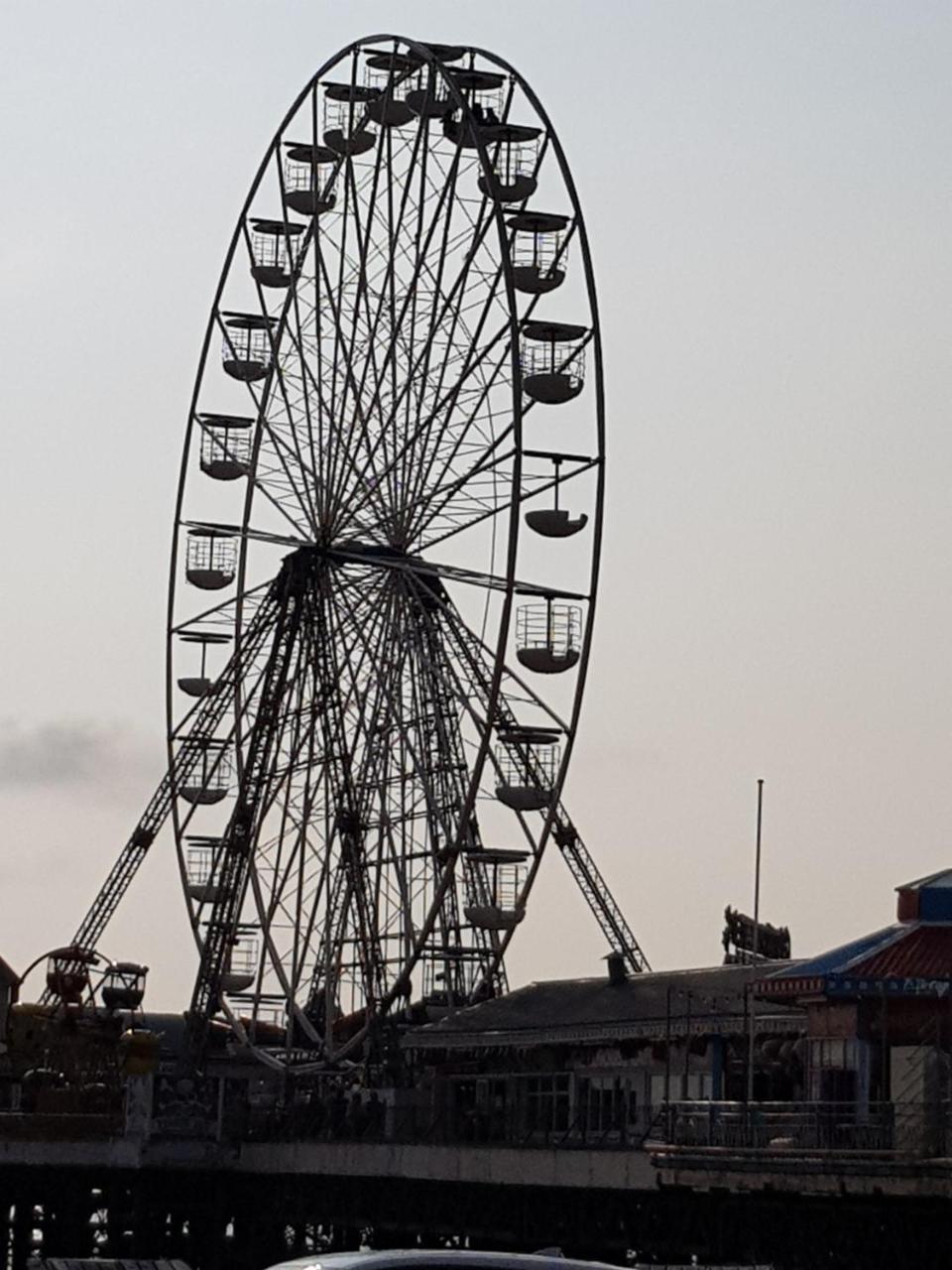 Mayfair Hotel Blackpool Extérieur photo